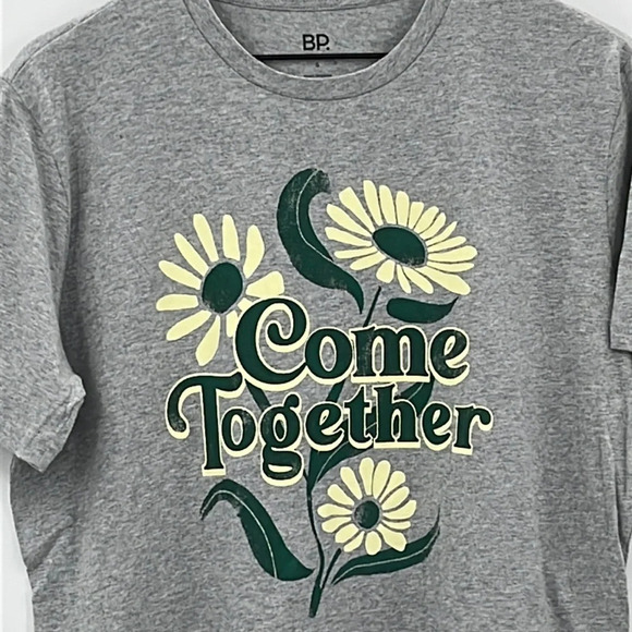 BP Short Sleeve Cotton Come Together Graphic Tee - NWOT - Size Small - Picture 3 of 6